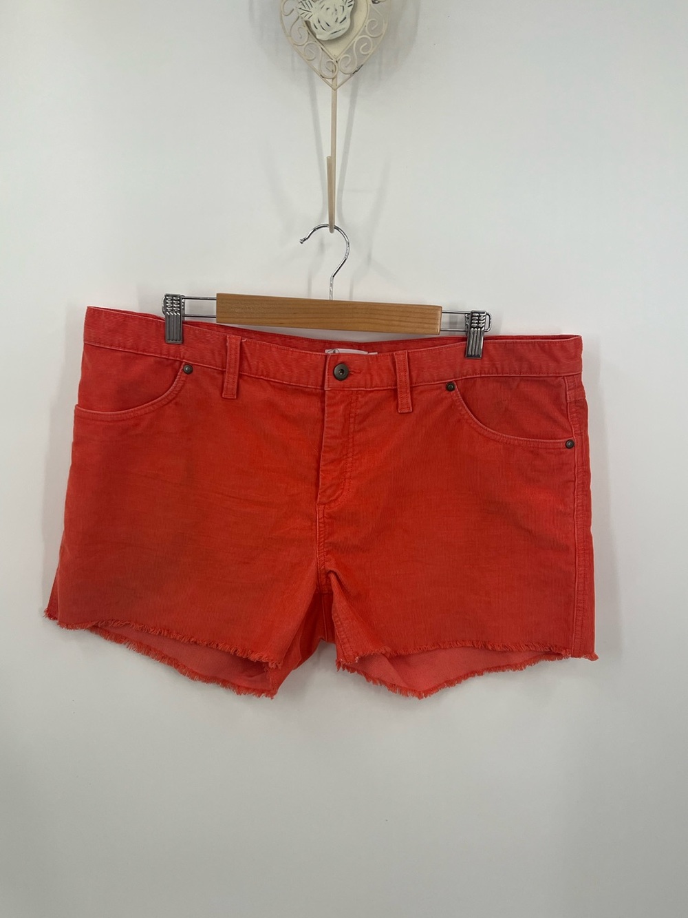 Carve Designs Oahu corduroy frayed hem shorts